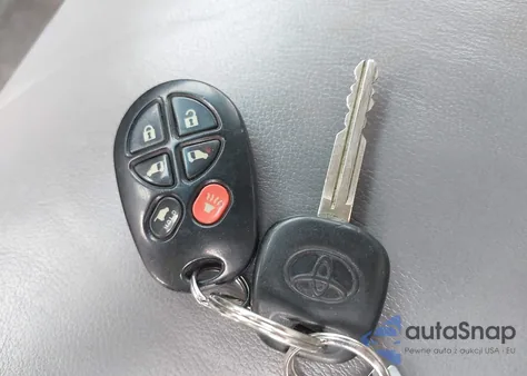 2006 Toyota Sienna Xle Limited z USA, uszkodzony, nr VIN 5TDBA22C16S054891